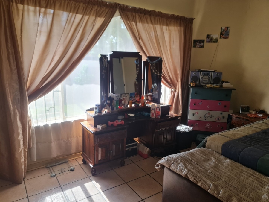 4 Bedroom Property for Sale in Protea Park North West